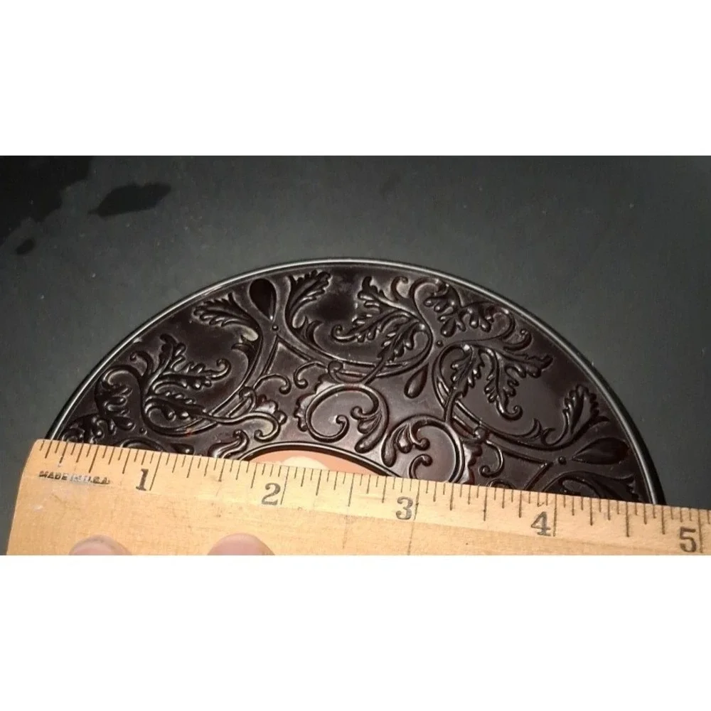 Vintage Avon Cameo Powder Compact with Ornate Design 